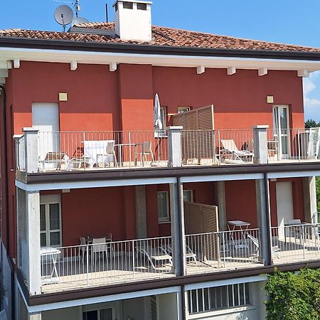 Vialeromadodici Rooms & Apartments Лацизе Екстериор снимка