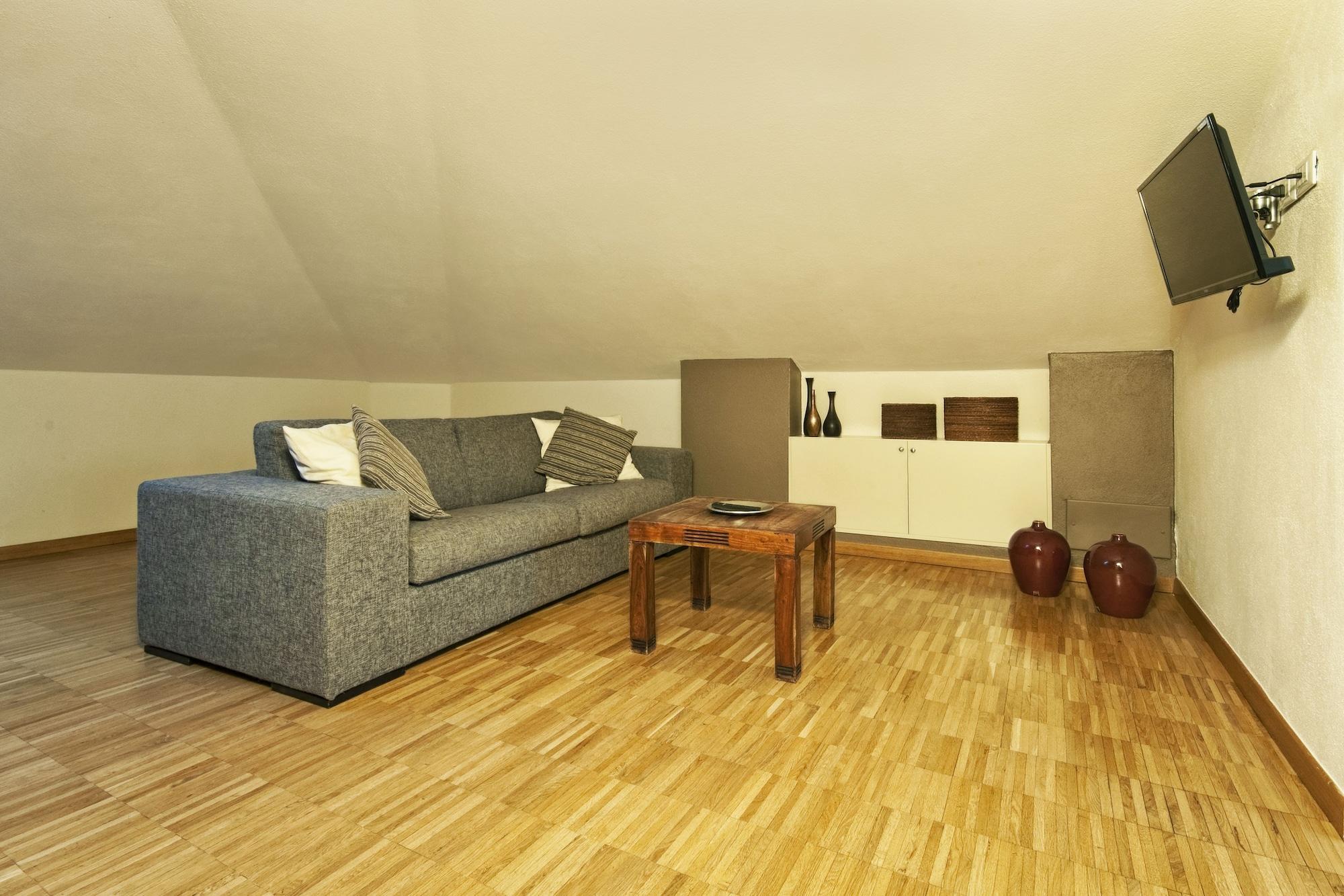 Vialeromadodici Rooms & Apartments Лацизе Екстериор снимка