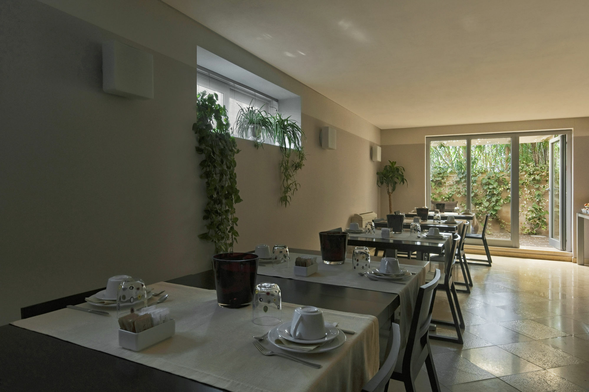 Vialeromadodici Rooms & Apartments Лацизе Екстериор снимка
